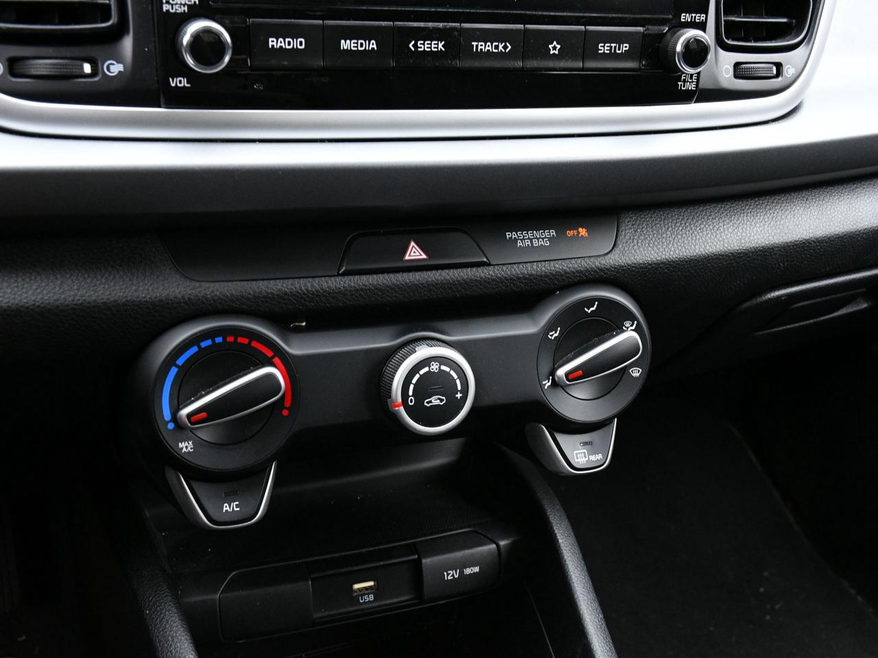 2023 Kia Rio 5-door LX+ Certified  Low Mileage    Apple Carplay   Andr Photo