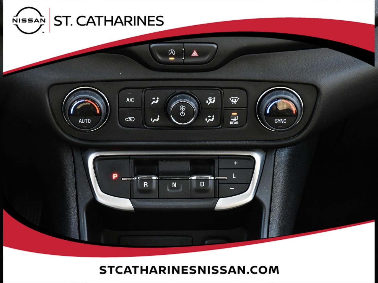 2023 GMC Terrain SLE Photo