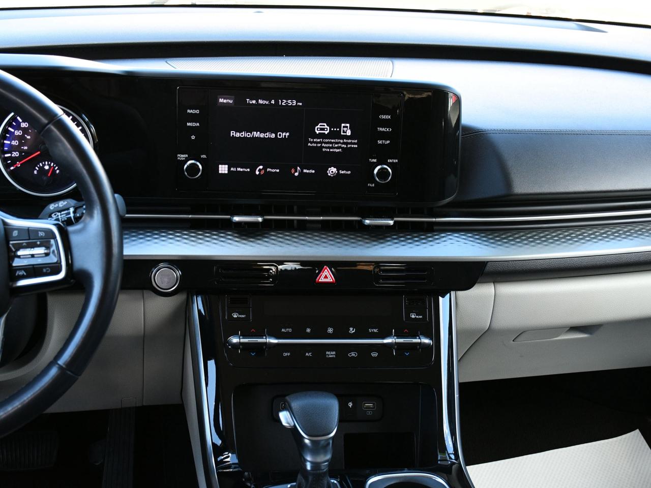 2024 Kia Carnival LX+ CPO   3rd Row Seating   Backup Camera   Blueto Photo