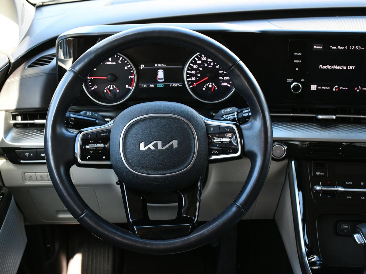 2024 Kia Carnival LX+ CPO   3rd Row Seating   Backup Camera   Blueto Photo