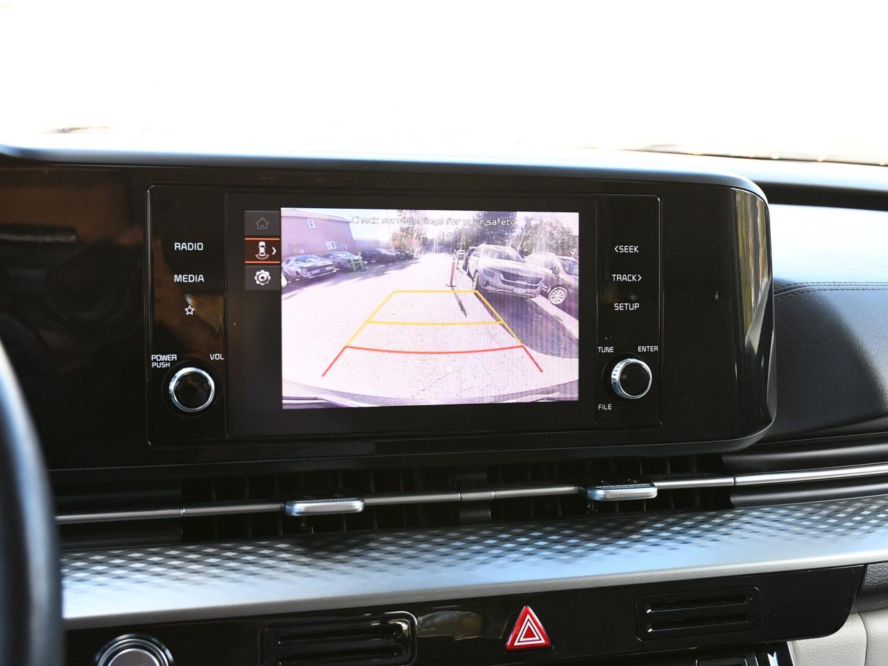 2024 Kia Carnival LX+ CPO   3rd Row Seating   Backup Camera   Blueto Photo