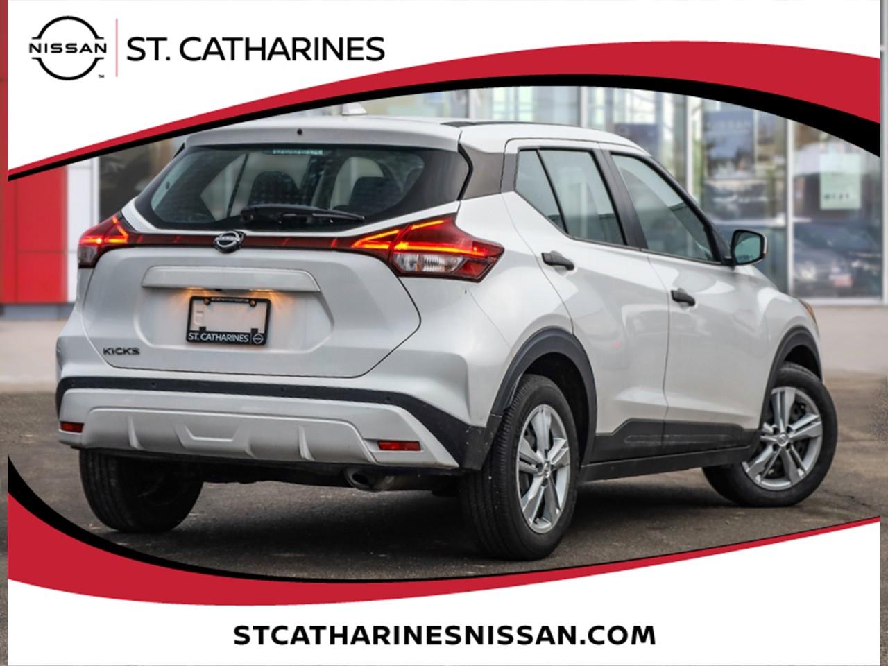 2022 Nissan Kicks S Photo