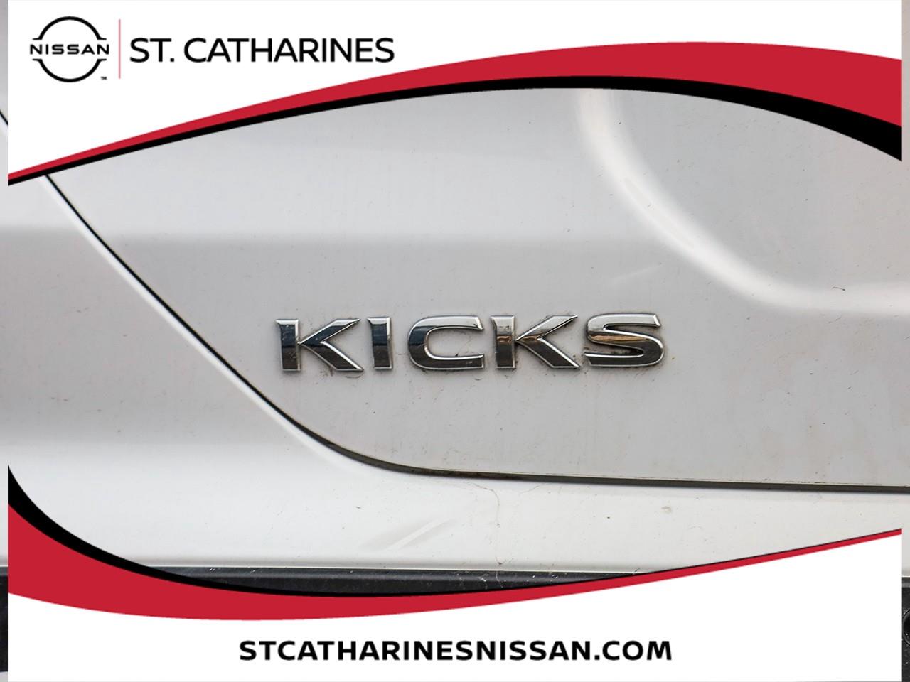 2022 Nissan Kicks S Photo