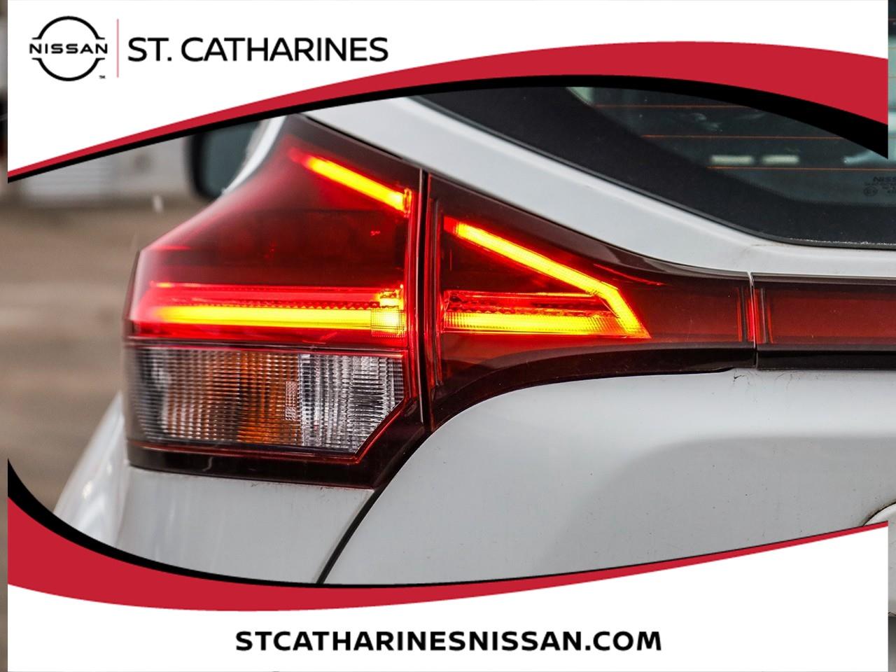 2022 Nissan Kicks S Photo