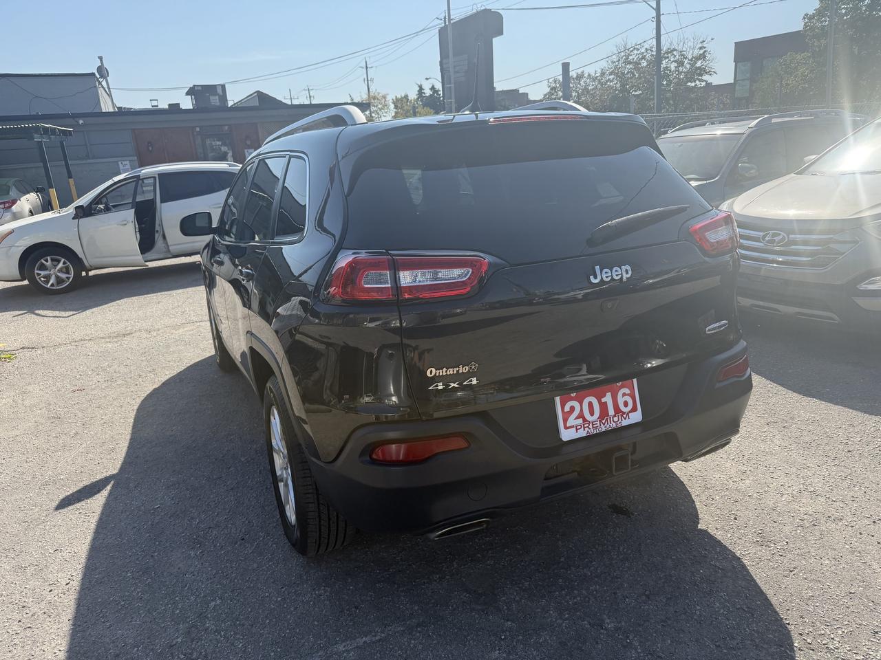 2016 Jeep Cherokee *** 3 YEAR WARRANTY INCLUDED *** Photo