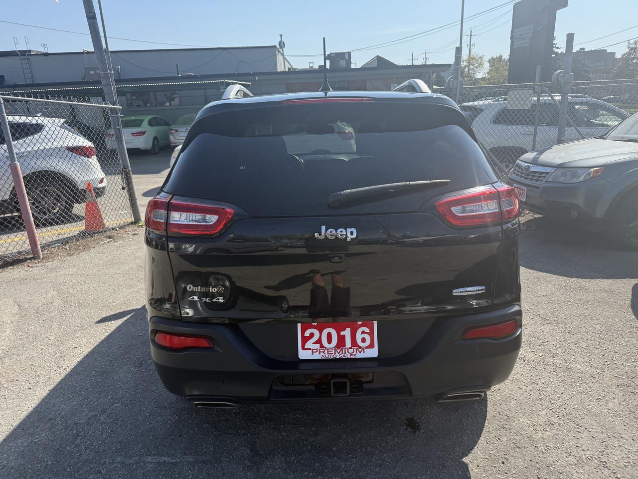 2016 Jeep Cherokee *** 3 YEAR WARRANTY INCLUDED *** Photo