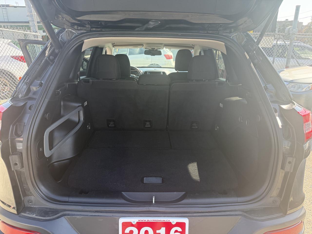 2016 Jeep Cherokee *** 3 YEAR WARRANTY INCLUDED *** Photo