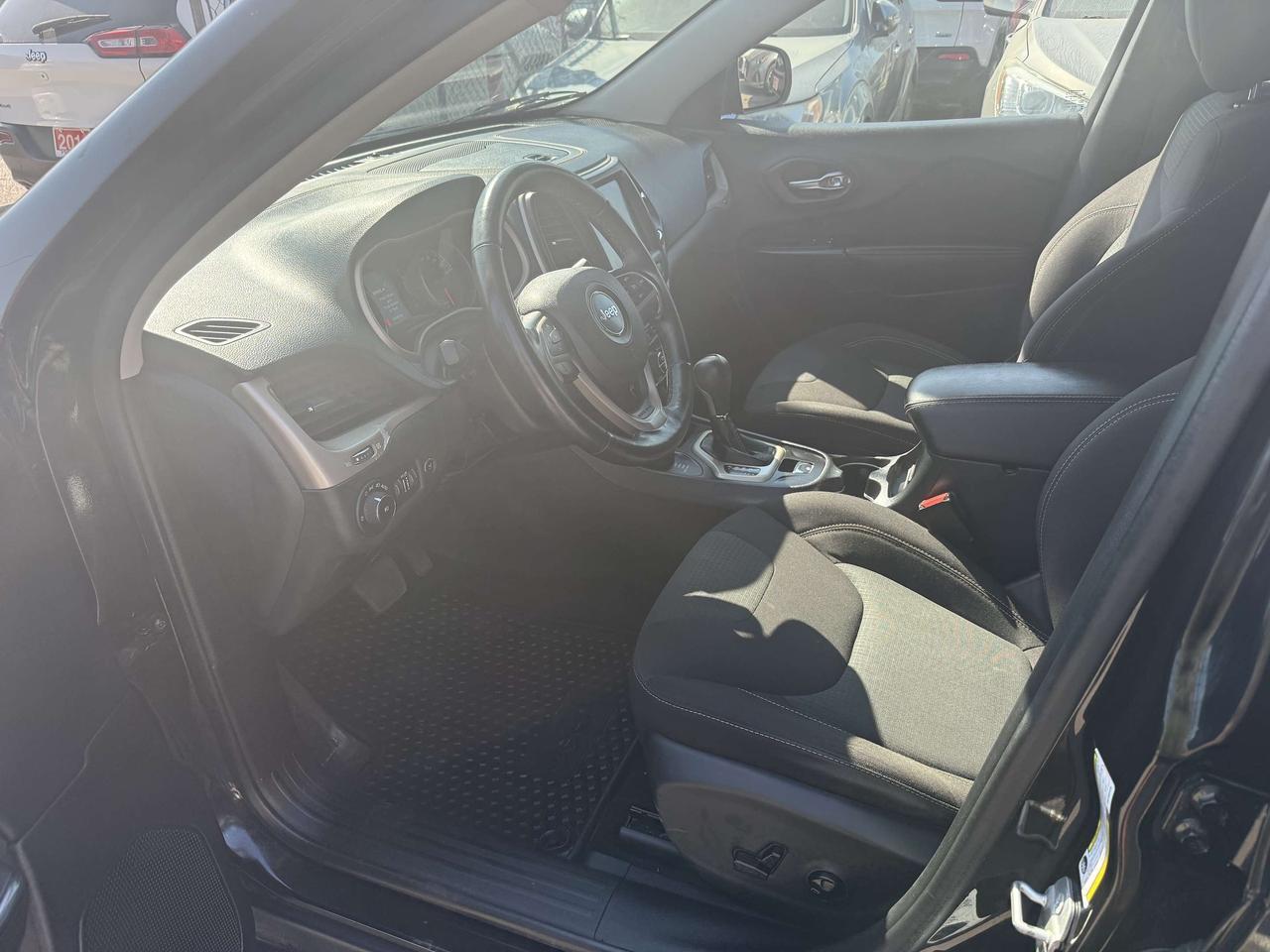 2016 Jeep Cherokee *** 3 YEAR WARRANTY INCLUDED *** Photo