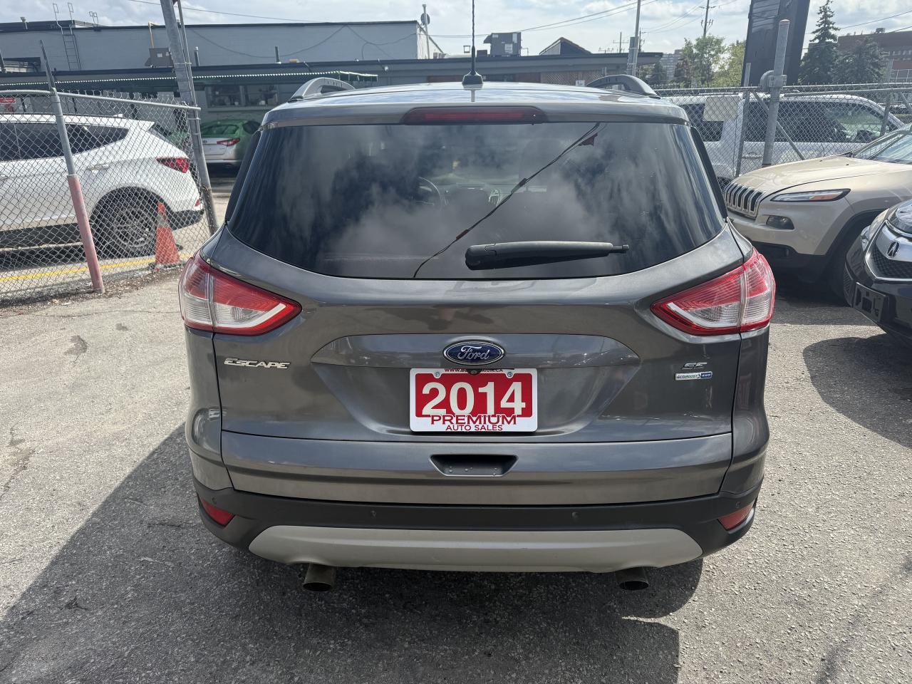 2014 Ford Escape *** 3 YEAR WARRANTY INCLUDED *** Photo