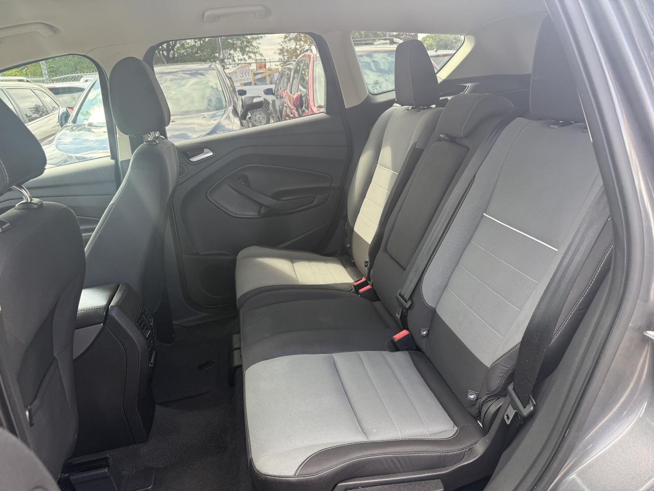 2014 Ford Escape *** 3 YEAR WARRANTY INCLUDED *** Photo