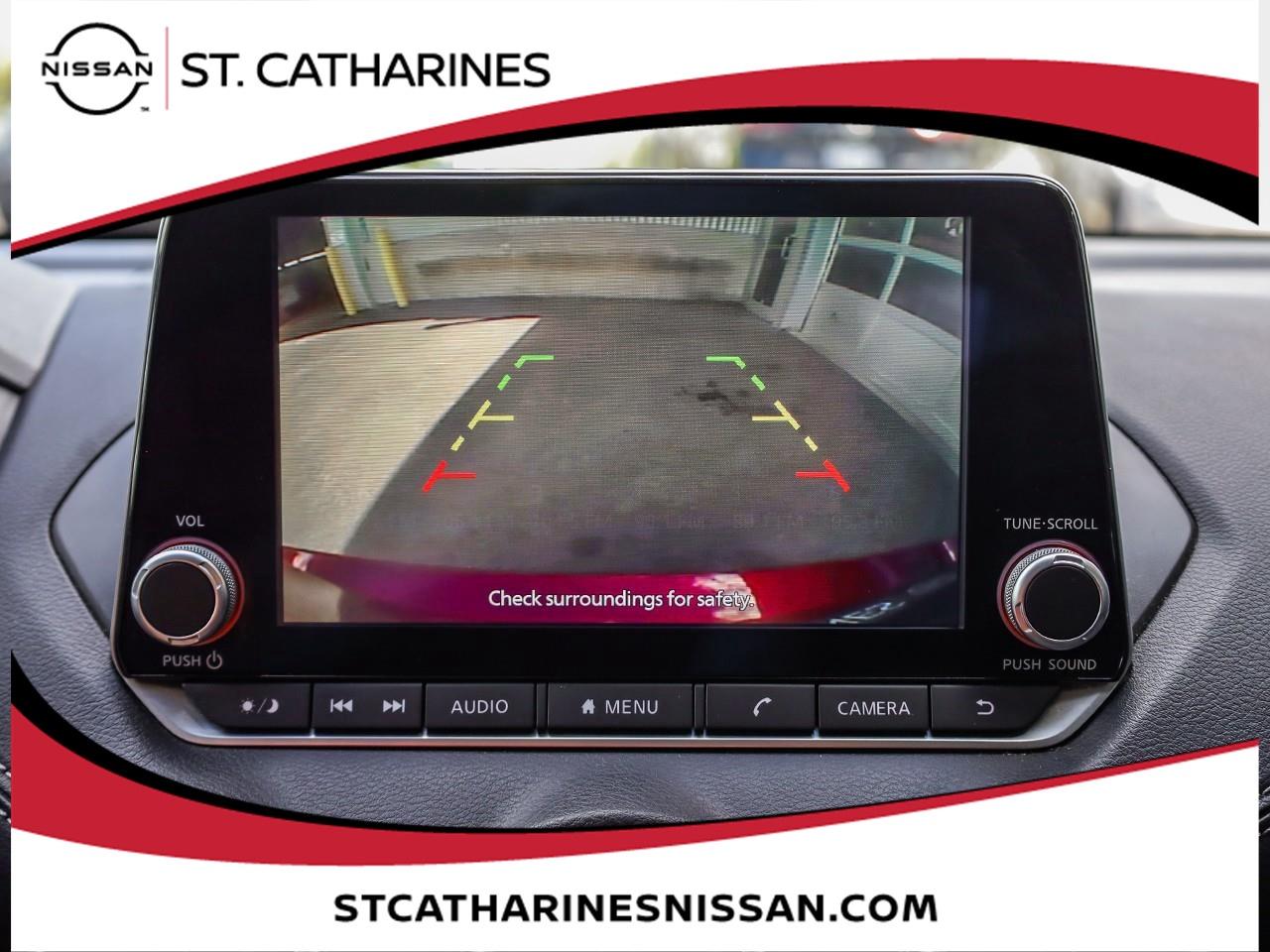 2023 Nissan Sentra SV Photo