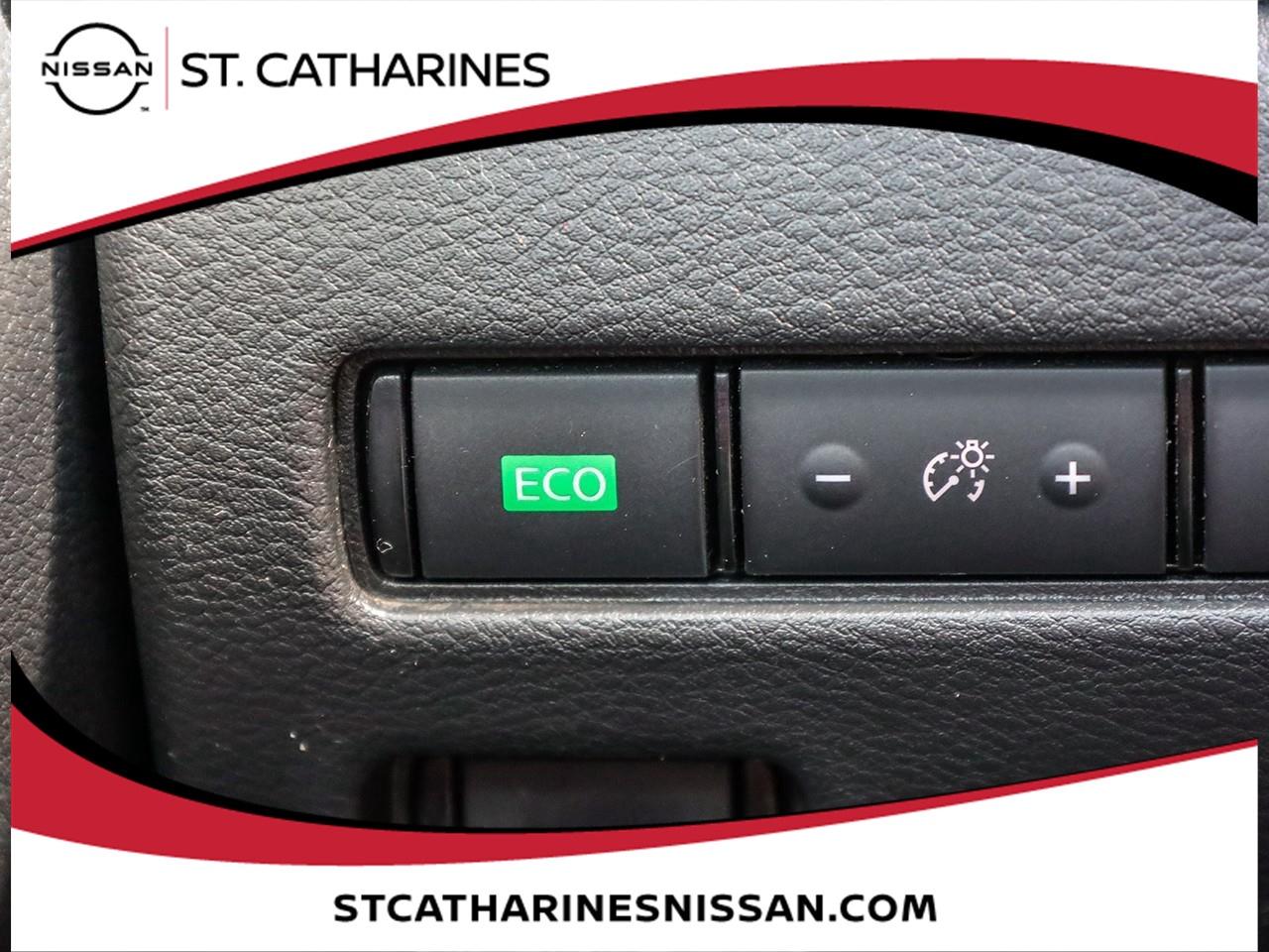 2023 Nissan Sentra SV Photo