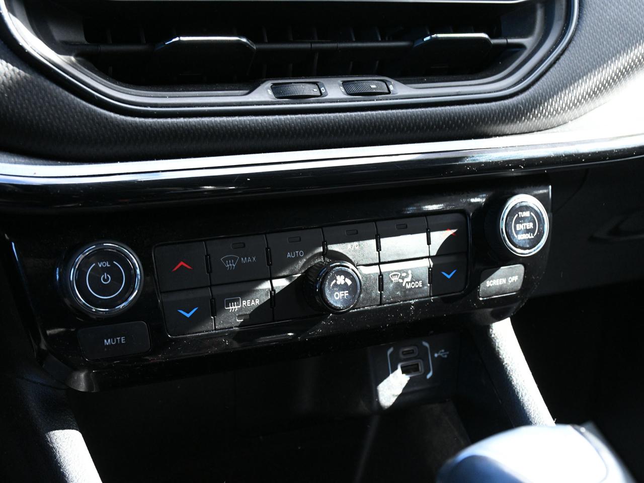 2023 Jeep Compass Trailhawk Certified   Well Maintained   One Owner Photo