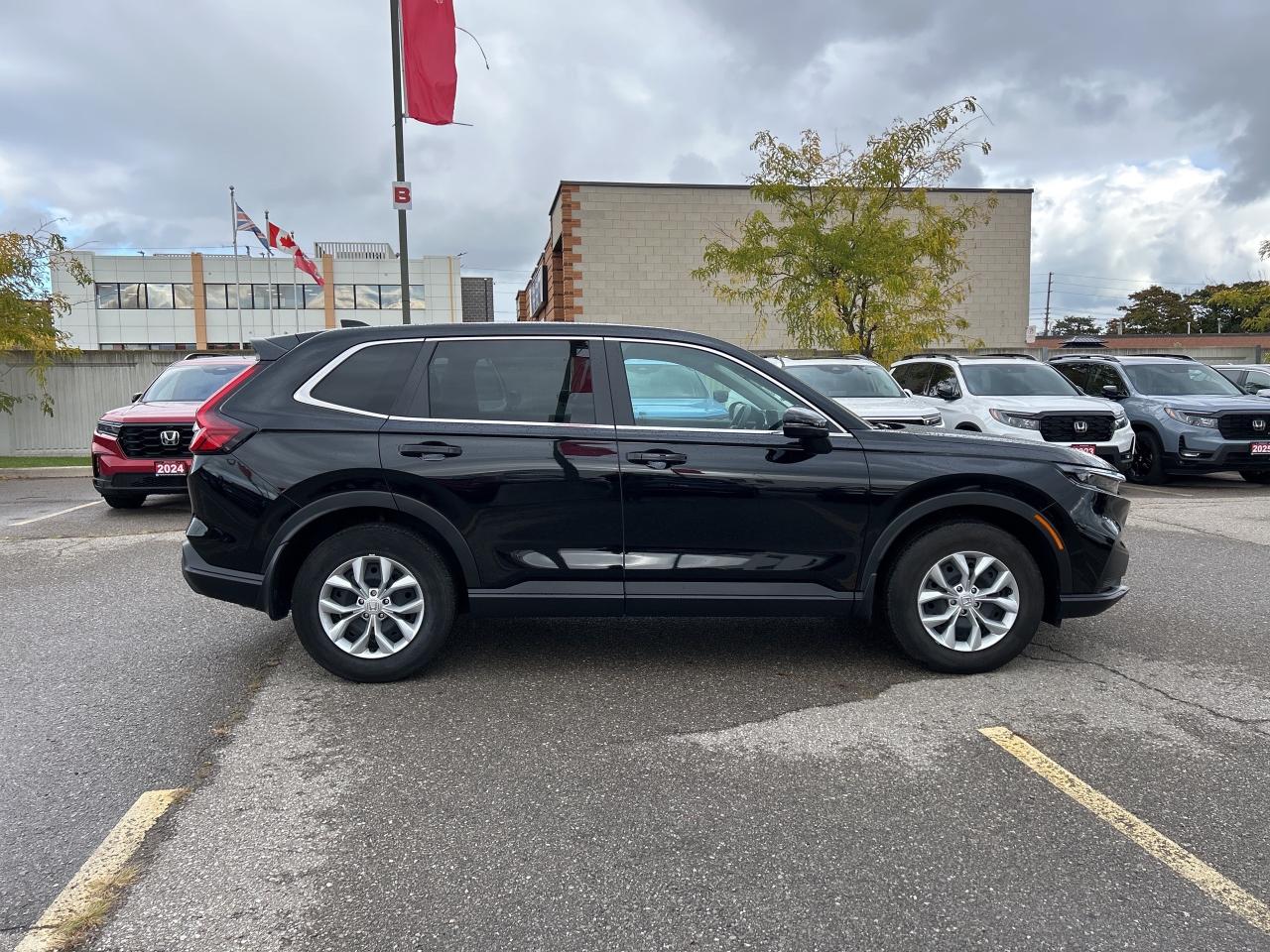 2025 Honda CR-V LX AWD CarPlay Bluetooth Rear Camera Heated Seats Photo