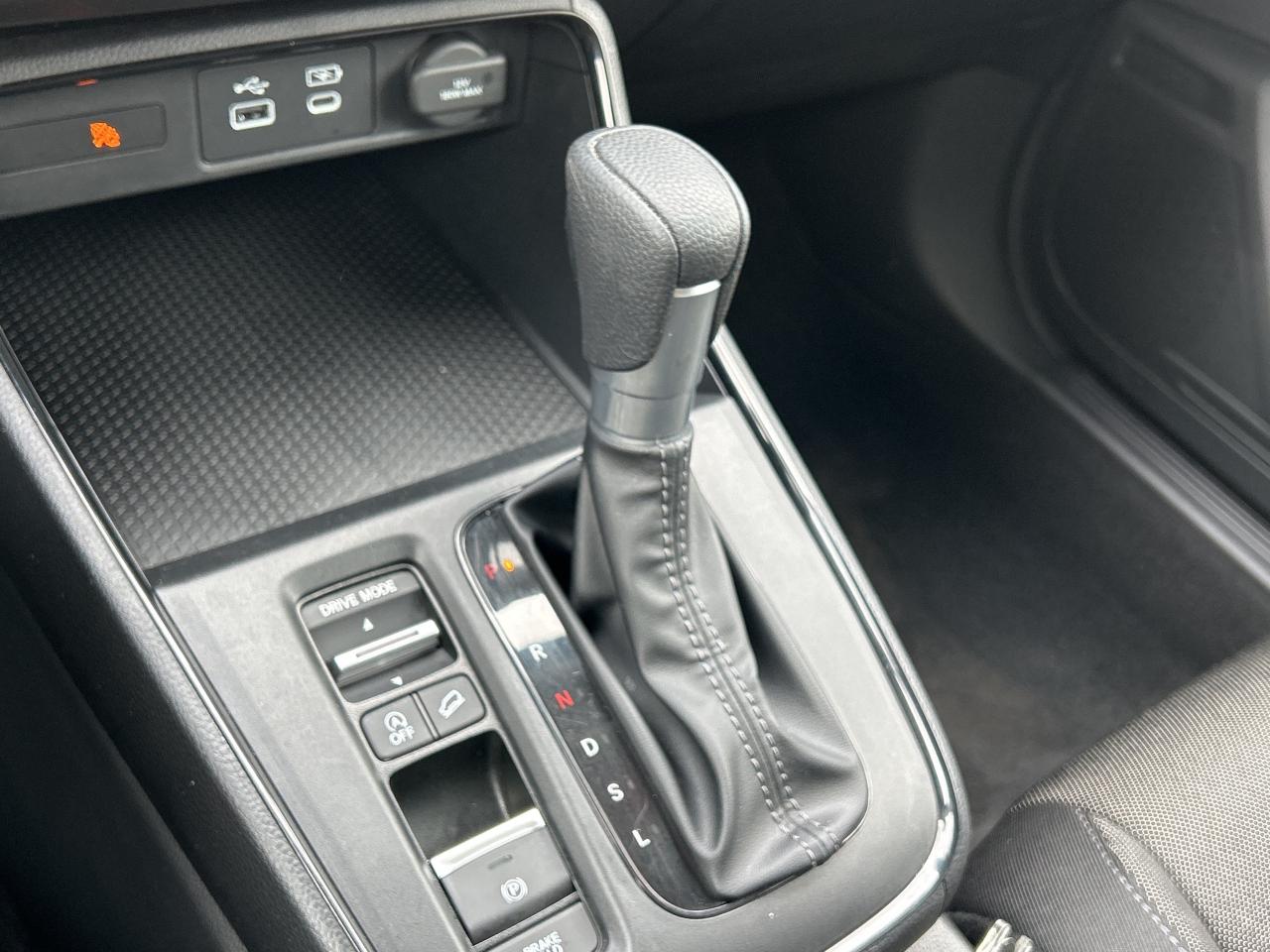 2025 Honda CR-V LX AWD CarPlay Bluetooth Rear Camera Heated Seats Photo