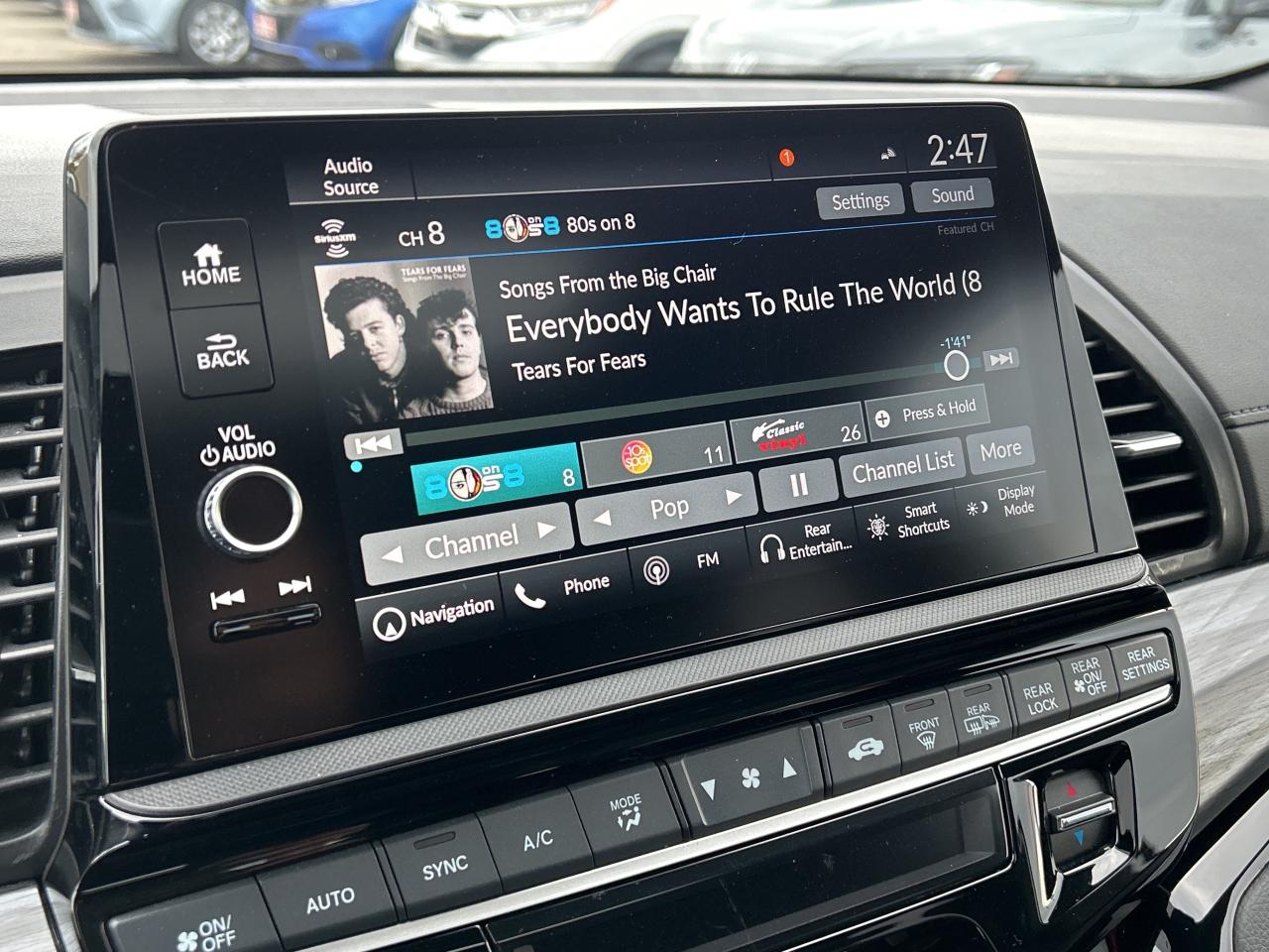 2025 Honda Odyssey Black Edition Navigation Sunroof Cool/heated seats Photo