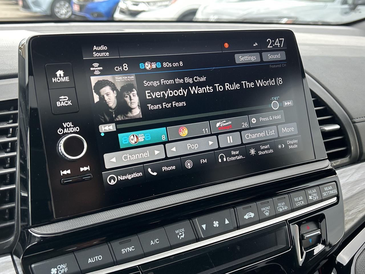 2025 Honda Odyssey Black Edition Navigation Sunroof Cool/heated seats Photo