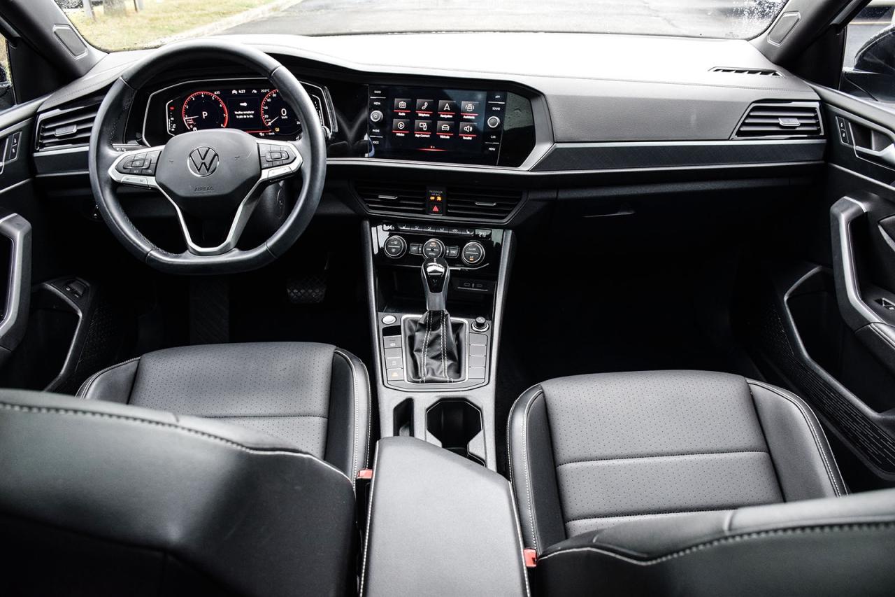 2022 Volkswagen Jetta COMFORTLINE SPORTS PKG / NO ACCIDENT / SUNROOF/BSM Photo