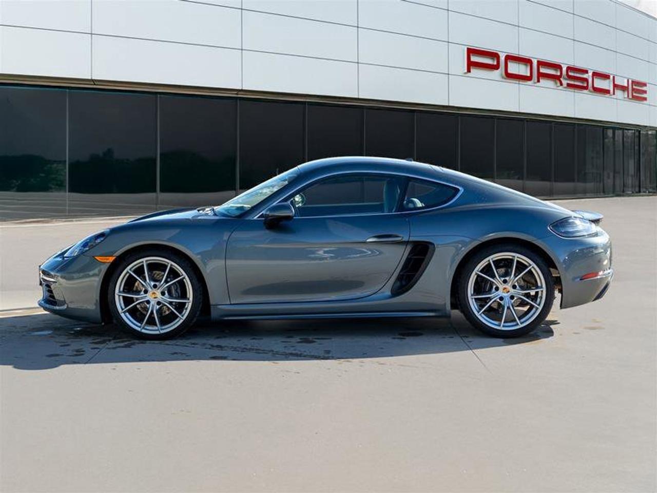 2025 Porsche 718 Cayman COUPE Gray Photo