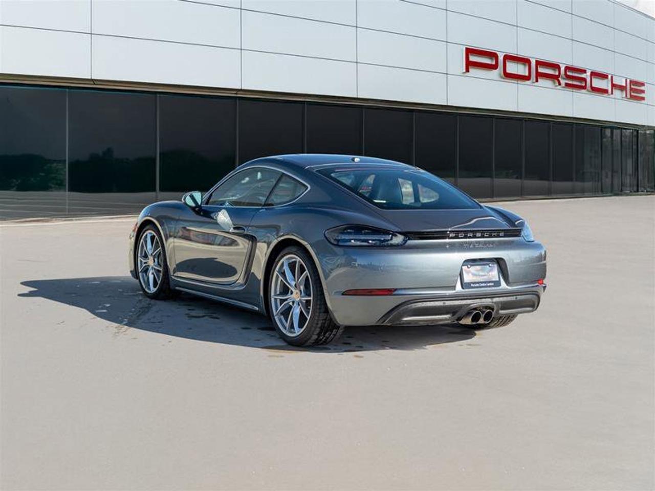 2025 Porsche 718 Cayman COUPE Gray Photo3