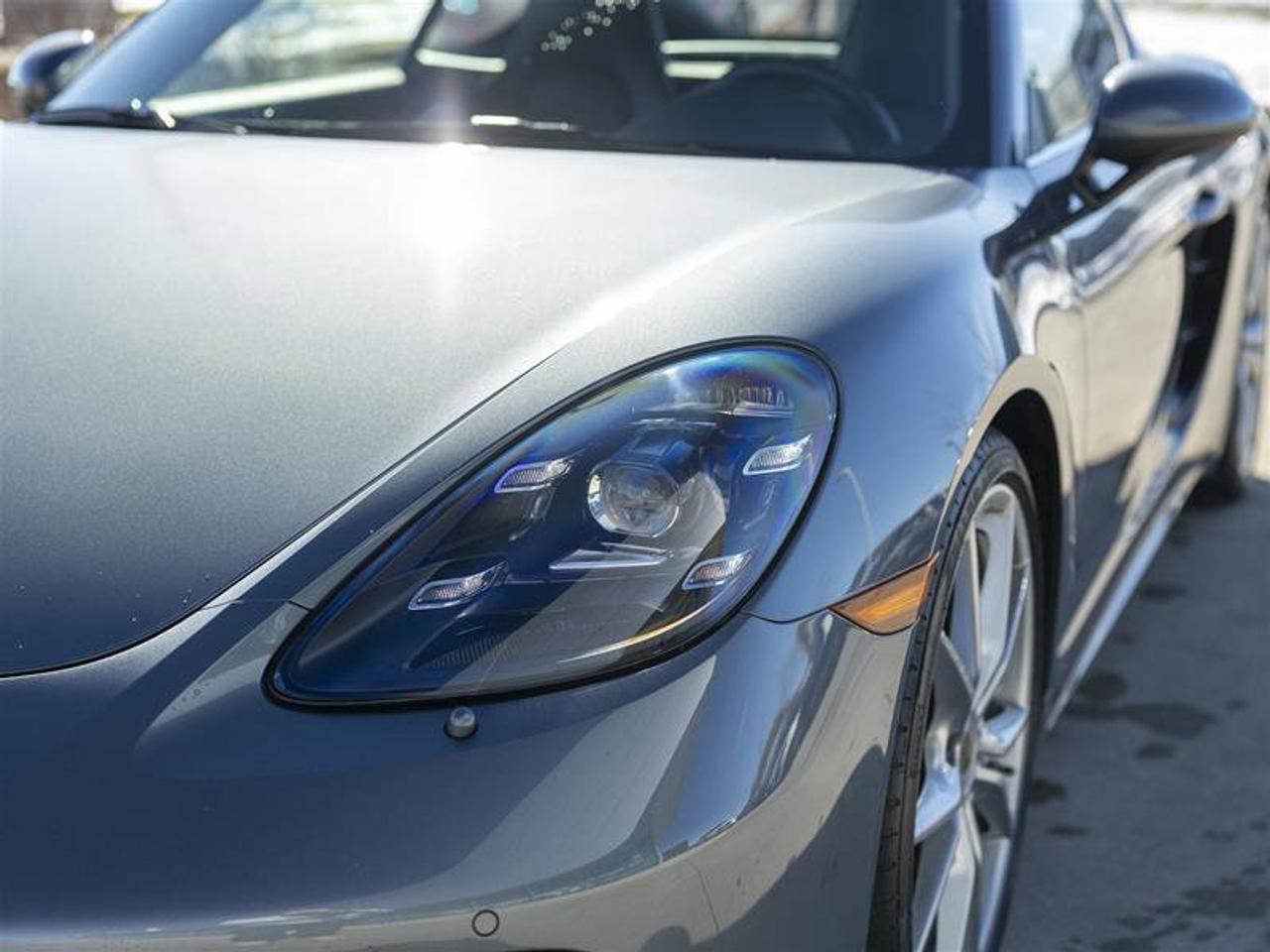 2025 Porsche 718 Cayman COUPE Gray Photo