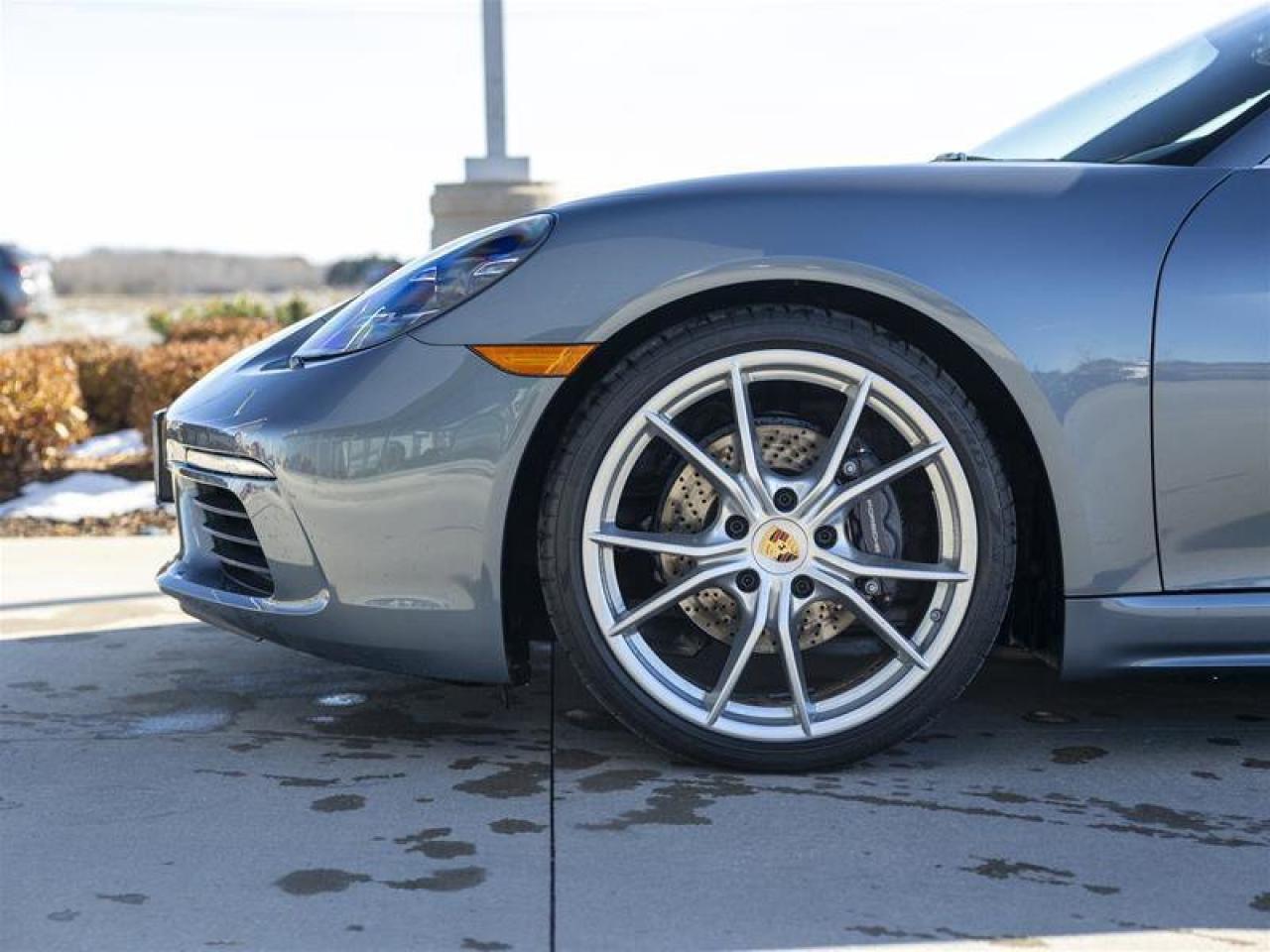 2025 Porsche 718 Cayman COUPE Gray Photo