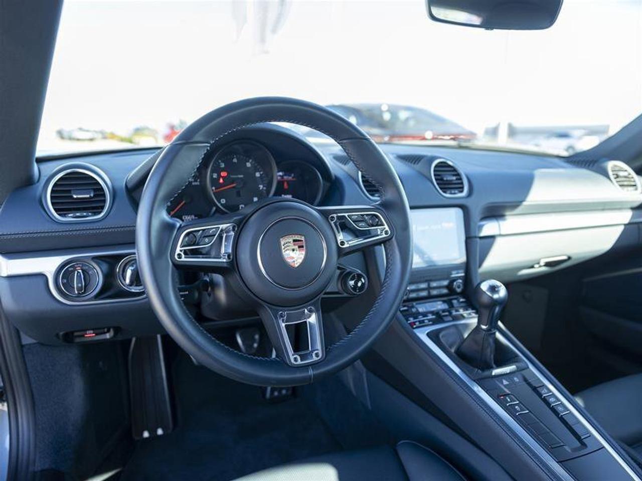 2025 Porsche 718 Cayman COUPE Gray Photo
