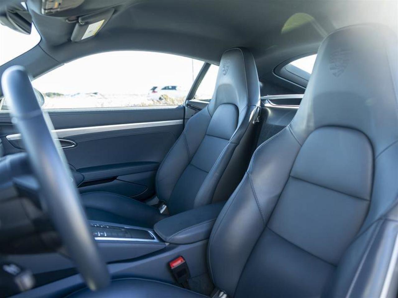 2025 Porsche 718 Cayman COUPE Gray Photo