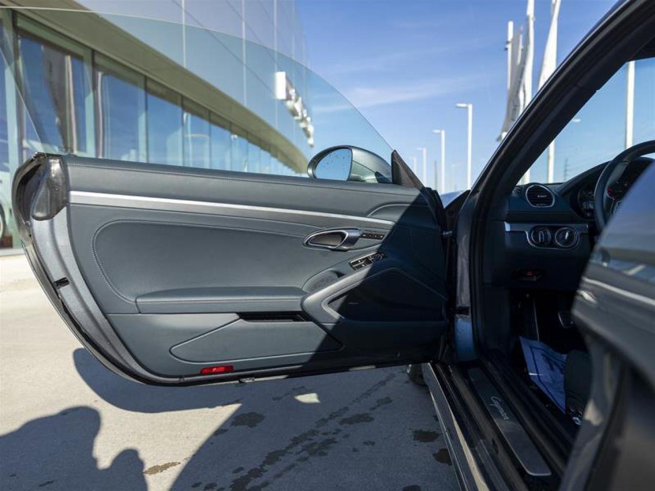 2025 Porsche 718 Cayman COUPE Gray Photo