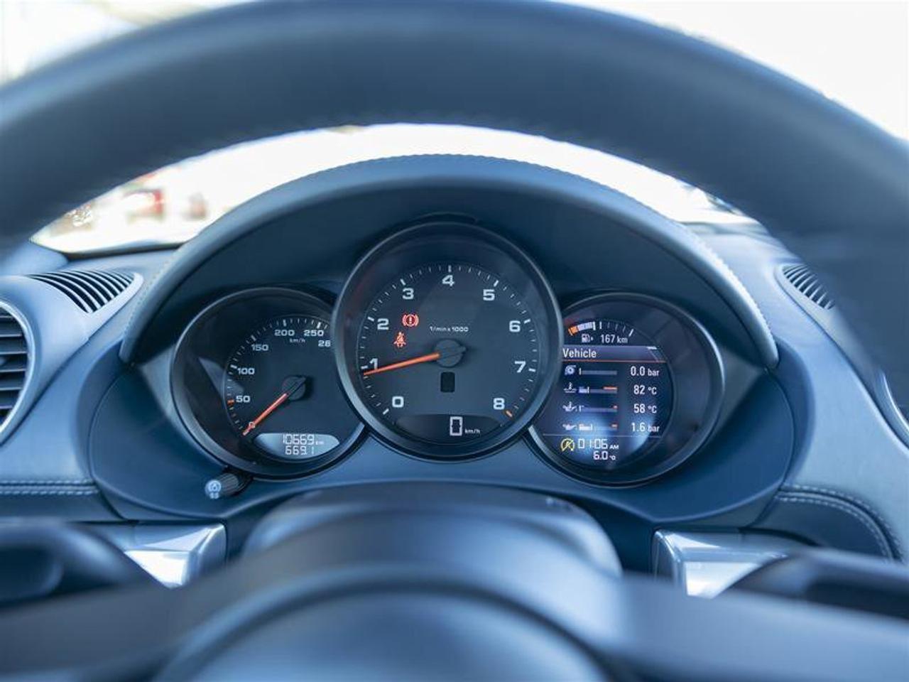 2025 Porsche 718 Cayman COUPE Gray Photo