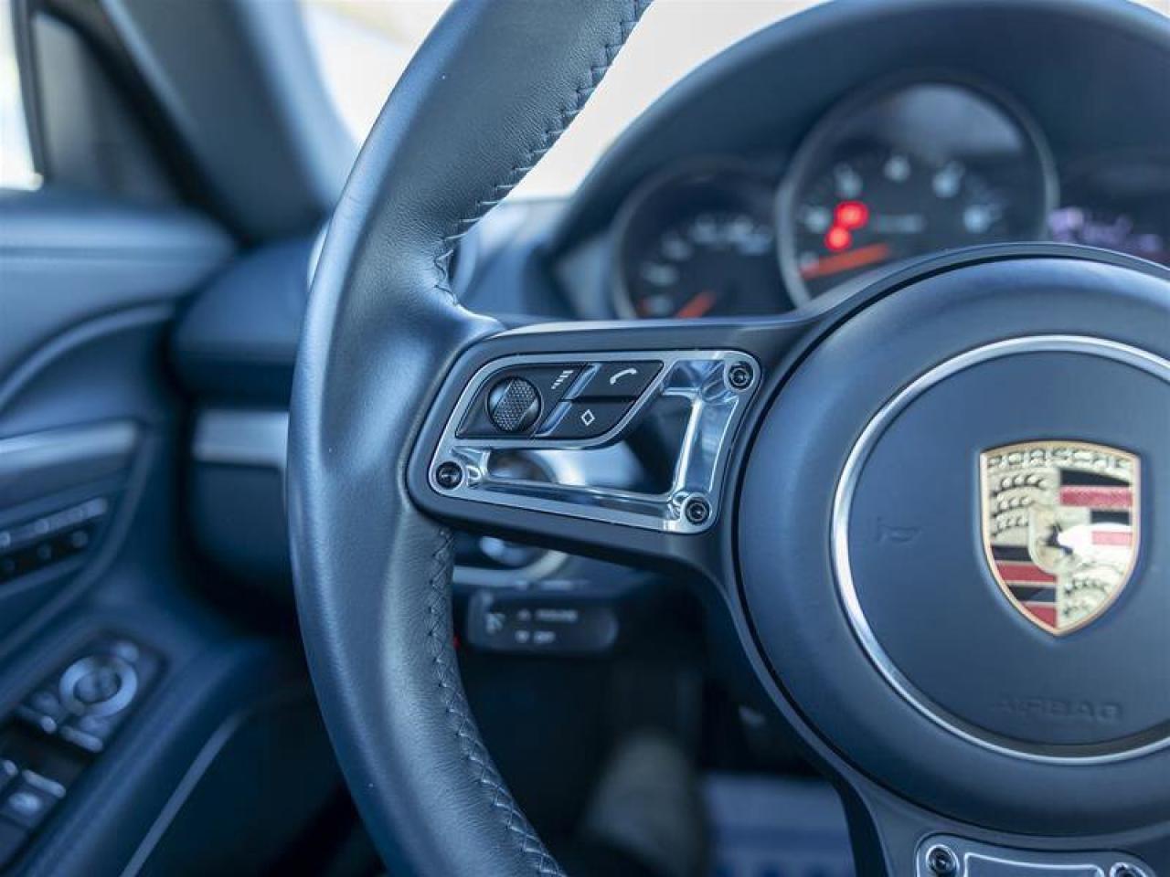 2025 Porsche 718 Cayman COUPE Gray Photo