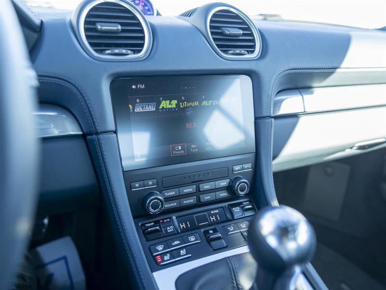 2025 Porsche 718 Cayman COUPE Gray Photo