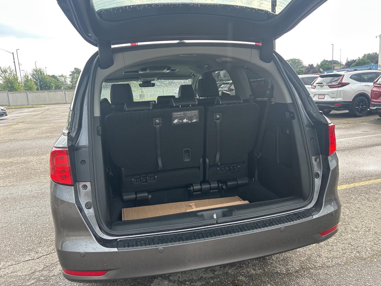 2024 Honda Odyssey Touring 8-Passenger  Navigation  Leather  DVD Photo