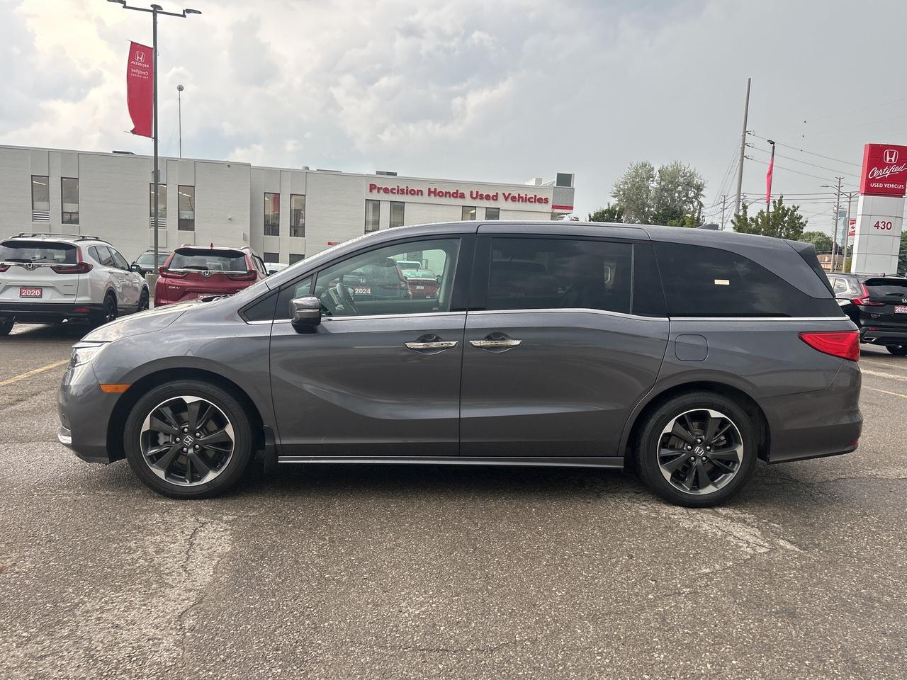 2024 Honda Odyssey Touring 8-Passenger  Navigation  Leather  DVD Photo