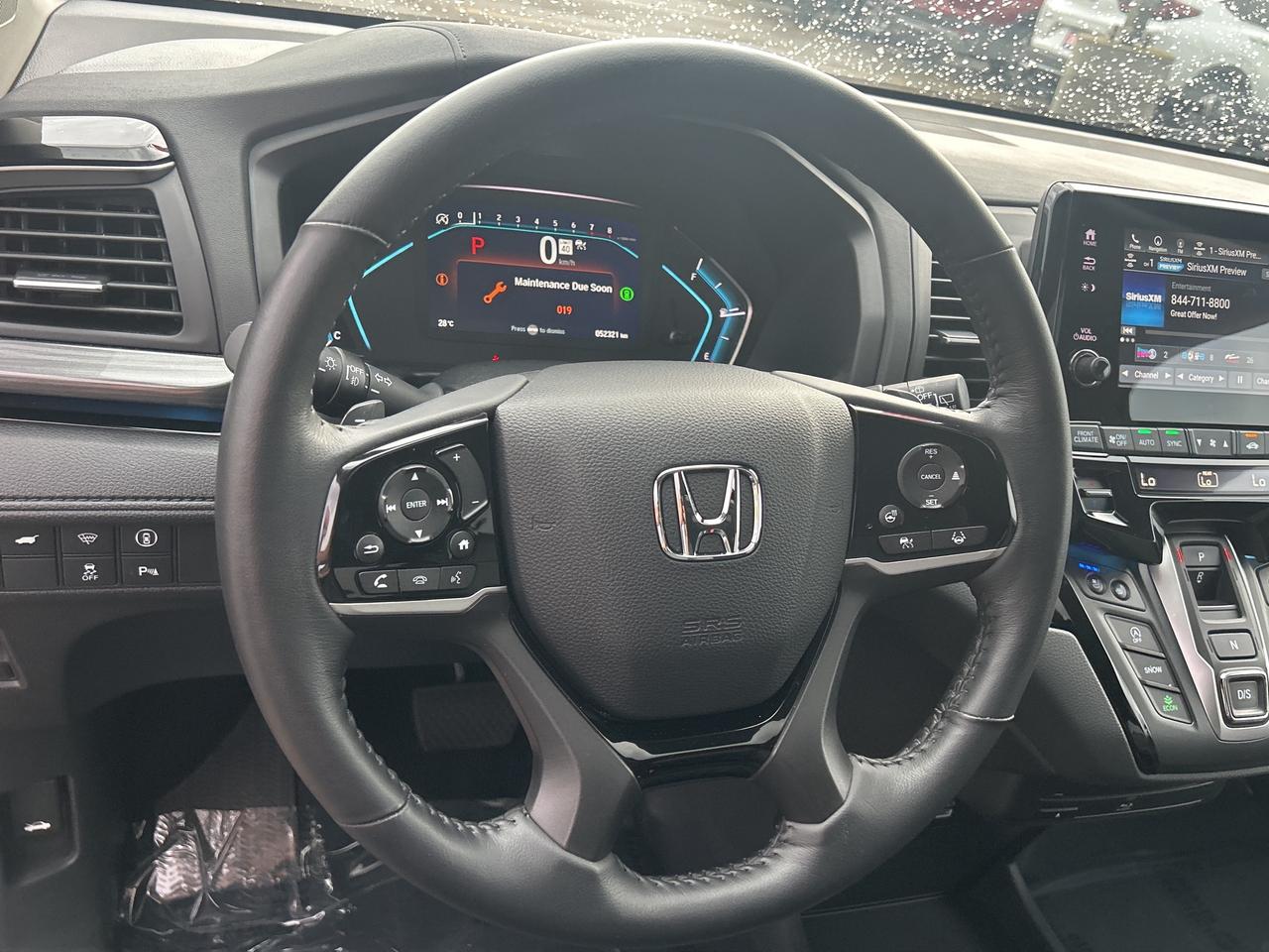 2024 Honda Odyssey Touring 8-Passenger  Navigation  Leather  DVD Photo