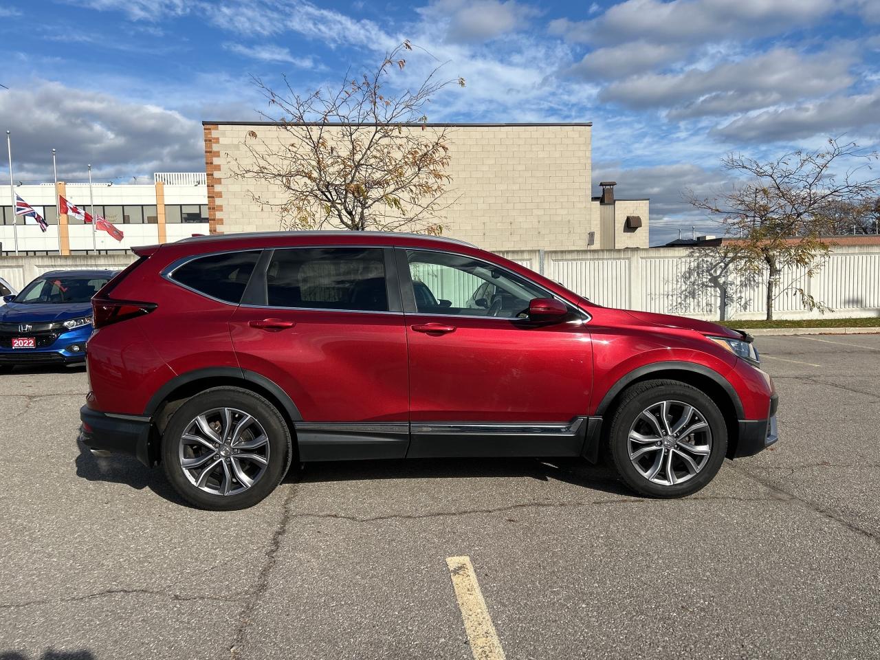 2020 Honda CR-V Touring Leather  Navigation  Sunroof  CarPlay Photo