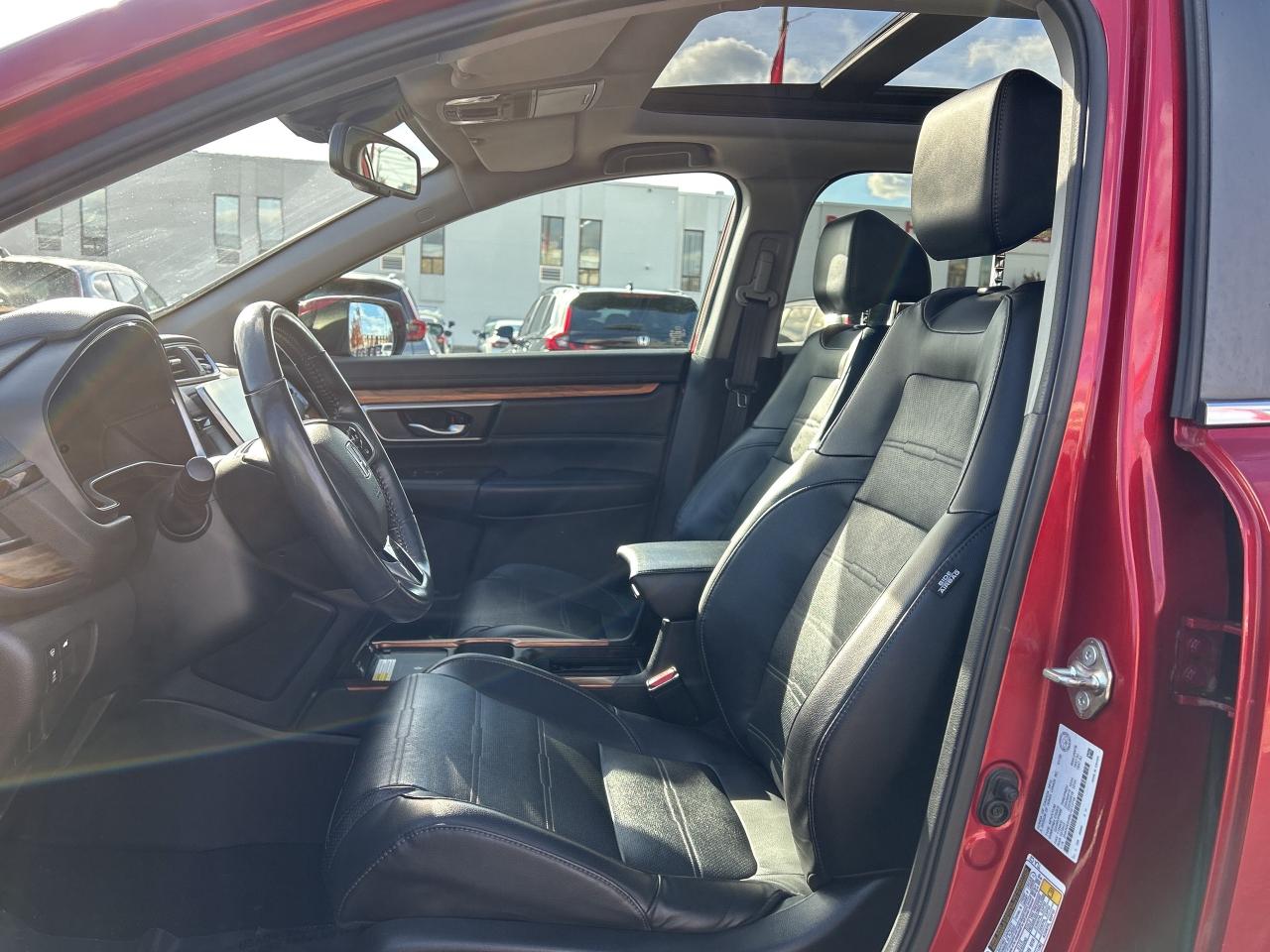 2020 Honda CR-V Touring Leather  Navigation  Sunroof  CarPlay Photo