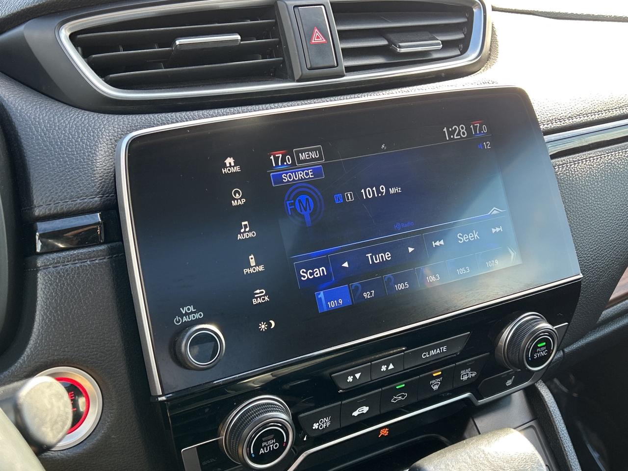 2020 Honda CR-V Touring Leather  Navigation  Sunroof  CarPlay Photo