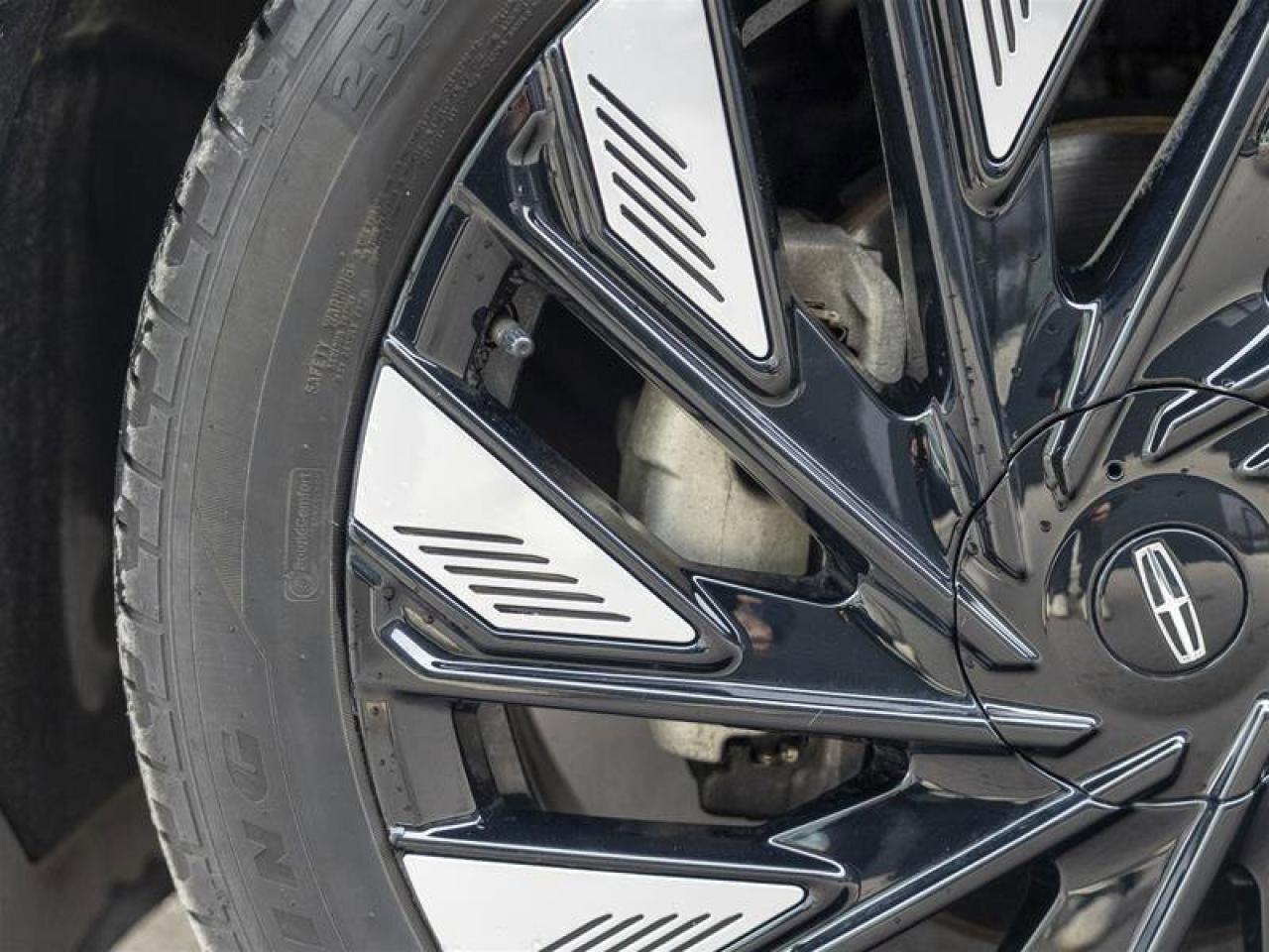 2024 Lincoln Nautilus Reserve Black Photo