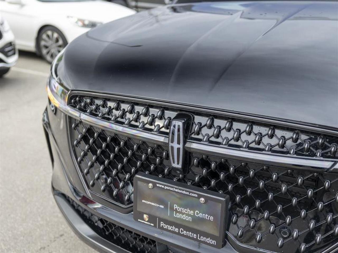 2024 Lincoln Nautilus Reserve Black Photo