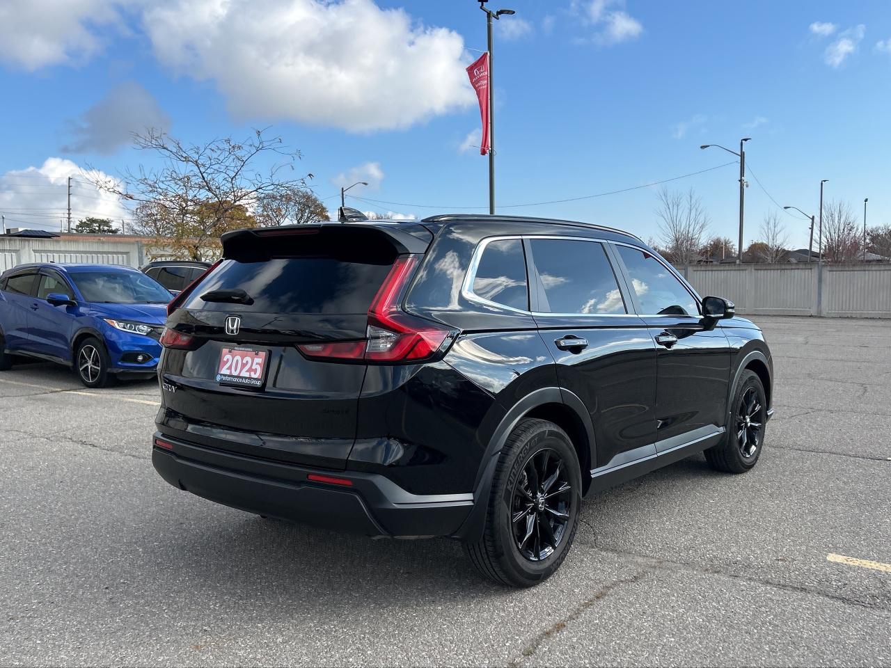 2025 Honda CR-V Sport CarPlay Rear Cam Sunroof Heated Seats Photo