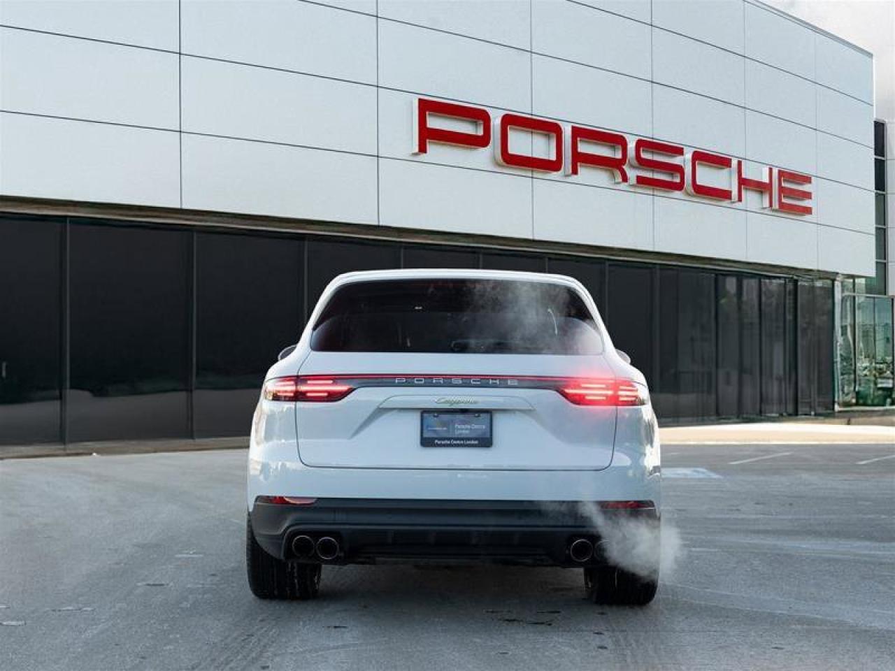 2023 Porsche Cayenne E-Hybrid White Photo
