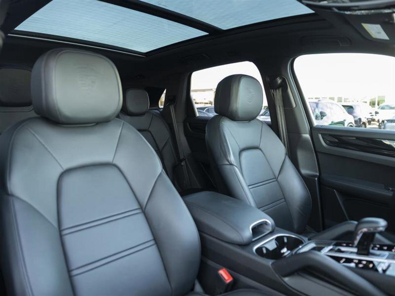 2023 Porsche Cayenne E-Hybrid White Photo