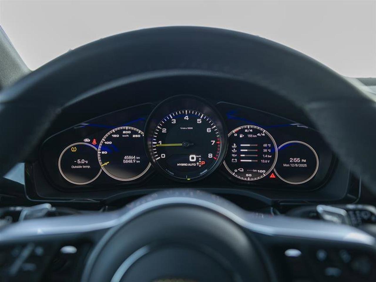 2023 Porsche Cayenne E-Hybrid White Photo