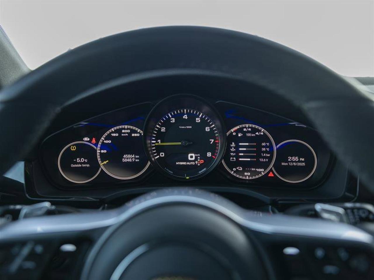 2023 Porsche Cayenne E-Hybrid White Photo