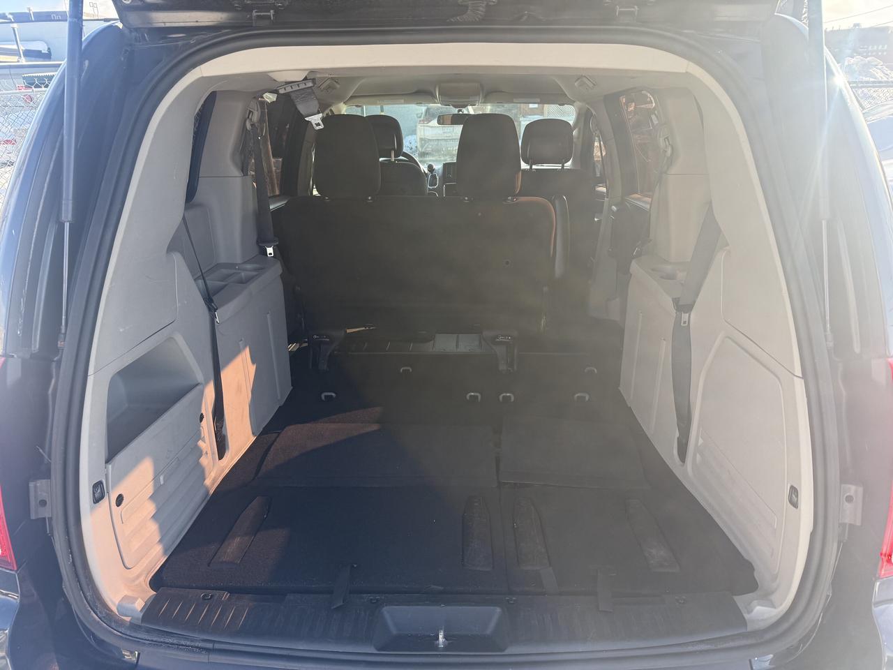 2015 Dodge Grand Caravan *** 3 YEAR WARRANTY INCLUDED *** Photo