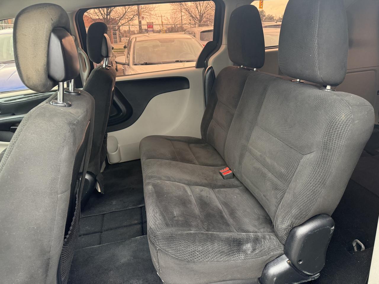 2015 Dodge Grand Caravan *** 3 YEAR WARRANTY INCLUDED *** Photo