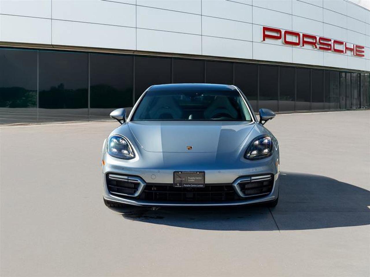 2023 Porsche Panamera GTS Silver Photo5