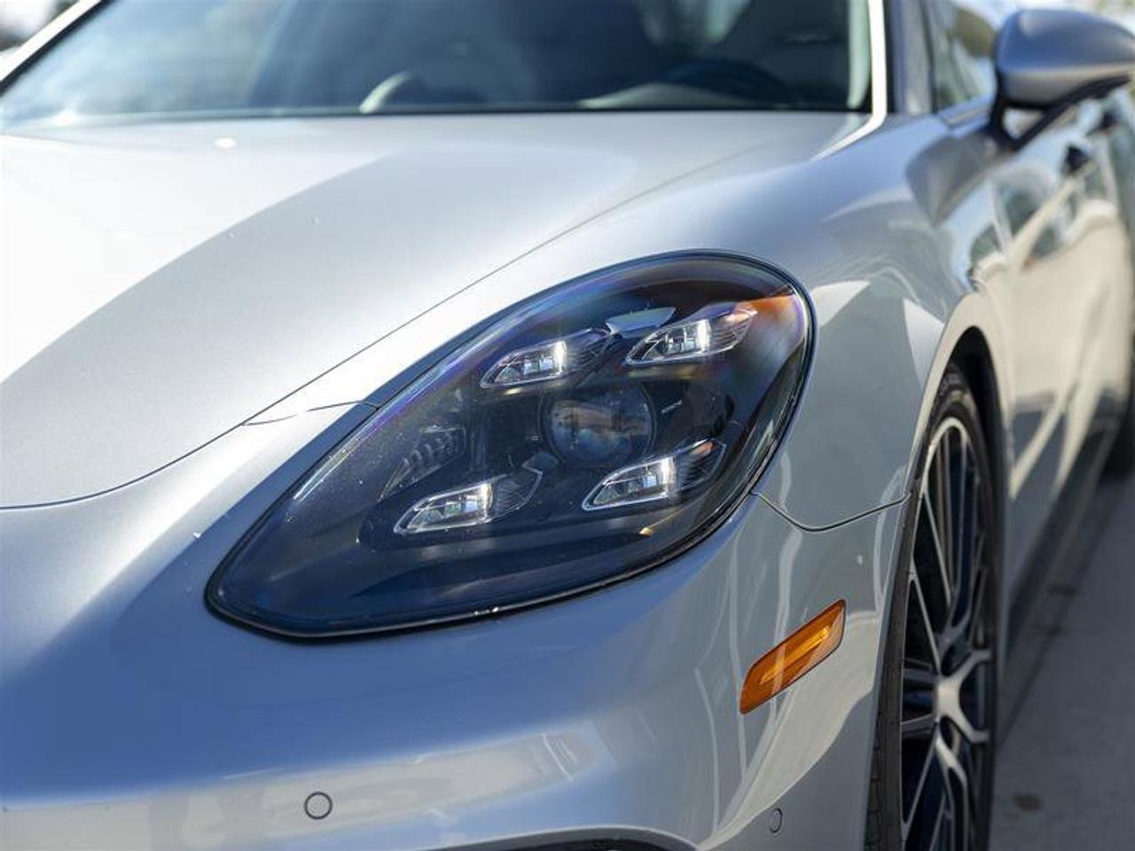 2023 Porsche Panamera GTS Silver Photo