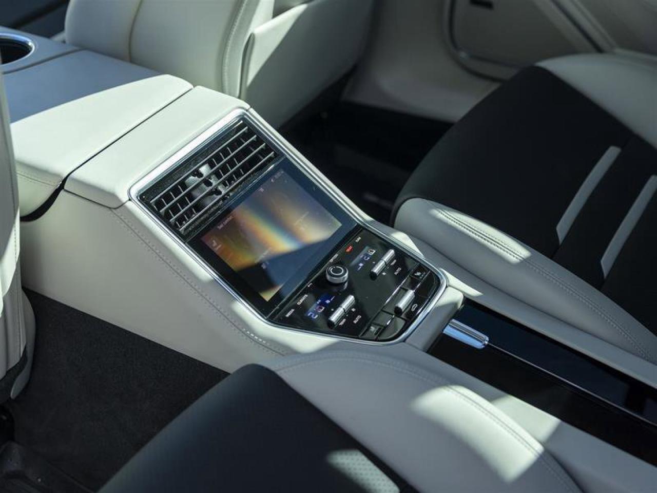 2023 Porsche Panamera GTS Silver Photo